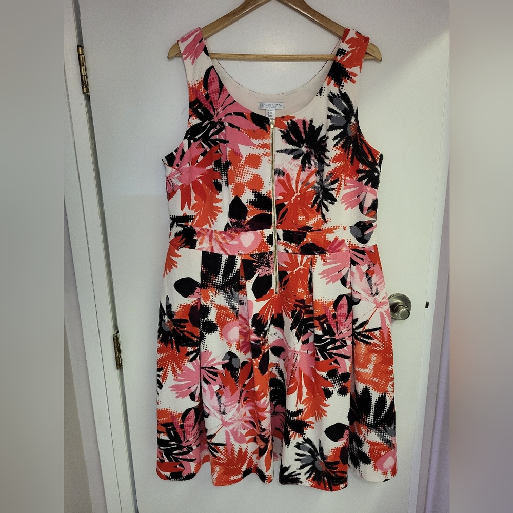 London Times Plus Floral Sleeveless Dress with Zipper